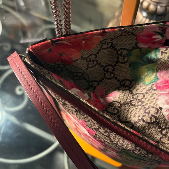 Gucci Pink and Gray Floral Clutch Bag - Picture 6 of 11